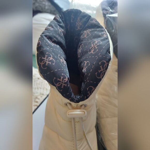 NWT Guess Women’s Leeda 2 Cold Weather Winter Snow Boots Ivory Size 9 - Picture 10 of 16